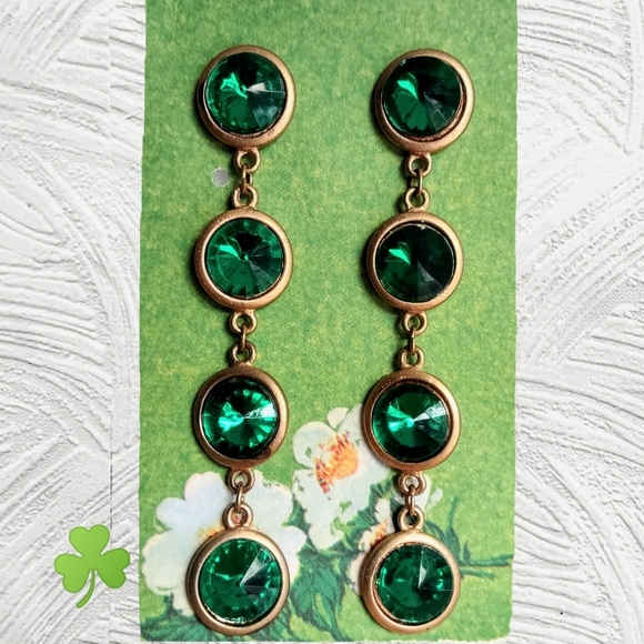 Green Rhinestone Dangle Vintage Earrings - Picture 12 of 14